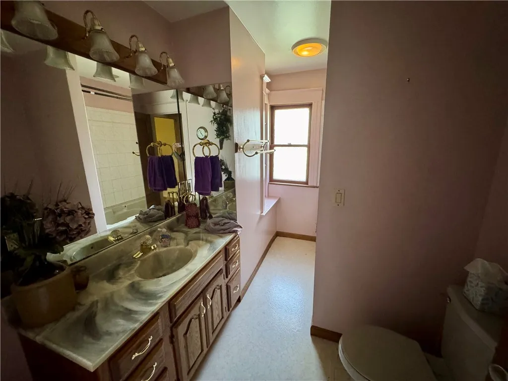192-194 Magee Avenue, Rochester, New York 14613, Rochester, New York 14613, 5 Bedrooms Bedrooms, ,3 BathroomsBathrooms,Residential,Closed,192-194 Magee Avenue, Rochester, New York 14613,0,R1625258