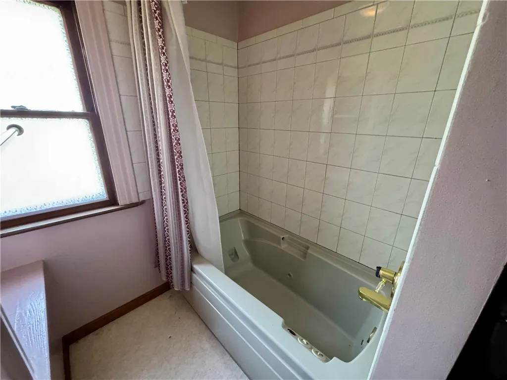 192-194 Magee Avenue, Rochester, New York 14613, Rochester, New York 14613, 5 Bedrooms Bedrooms, ,3 BathroomsBathrooms,Residential,Closed,192-194 Magee Avenue, Rochester, New York 14613,0,R1625258