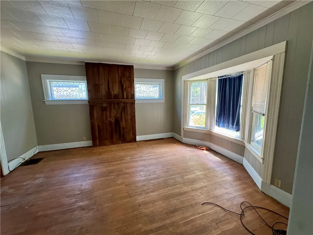 192-194 Magee Avenue, Rochester, New York 14613, Rochester, New York 14613, 5 Bedrooms Bedrooms, ,3 BathroomsBathrooms,Residential,Closed,192-194 Magee Avenue, Rochester, New York 14613,0,R1625258
