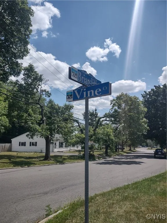 405 Briarcliff Avenue, Utica, New York 13502, Utica, New York 13502, 3 Bedrooms Bedrooms, 7 Rooms Rooms,1 BathroomBathrooms,Residential,Closed,405 Briarcliff Avenue, Utica, New York 13502,0,S1625287