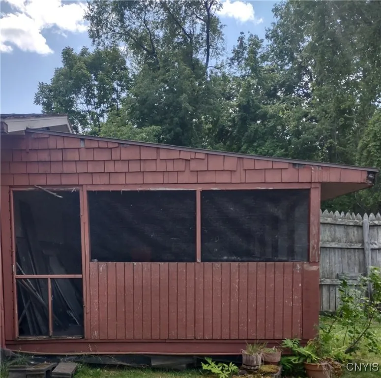 405 Briarcliff Avenue, Utica, New York 13502, Utica, New York 13502, 3 Bedrooms Bedrooms, 7 Rooms Rooms,1 BathroomBathrooms,Residential,Closed,405 Briarcliff Avenue, Utica, New York 13502,0,S1625287