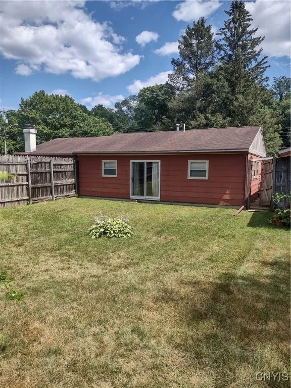 405 Briarcliff Avenue, Utica, New York 13502, Utica, New York 13502, 3 Bedrooms Bedrooms, 7 Rooms Rooms,1 BathroomBathrooms,Residential,Closed,405 Briarcliff Avenue, Utica, New York 13502,0,S1625287