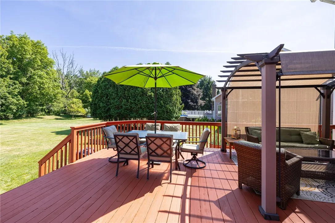 23 Saybrooke Drive, Penfield, New York 14526, Penfield, New York 14526, 4 Bedrooms Bedrooms, 9 Rooms Rooms,2 BathroomsBathrooms,Residential,Closed,23 Saybrooke Drive, Penfield, New York 14526,0,R1625037