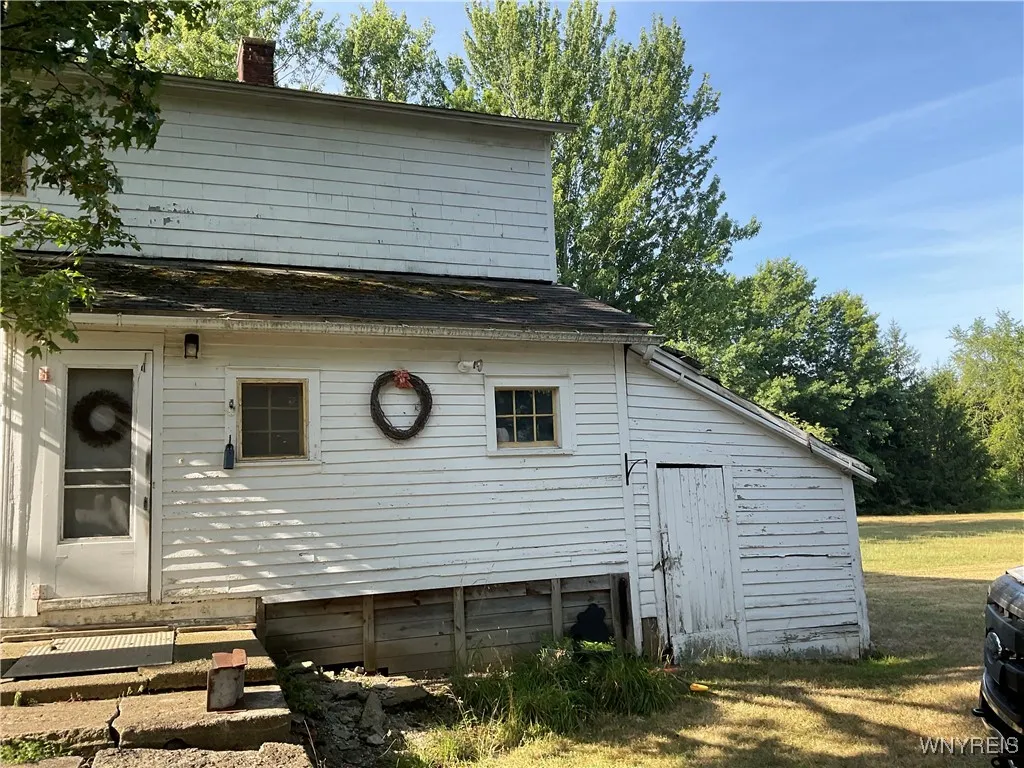 4602 Parker Road, Hamburg, New York 14075, Hamburg, New York 14075, 4 Bedrooms Bedrooms, 6 Rooms Rooms,1 BathroomBathrooms,Residential,For Sale,4602 Parker Road, Hamburg, New York 14075,B1625076