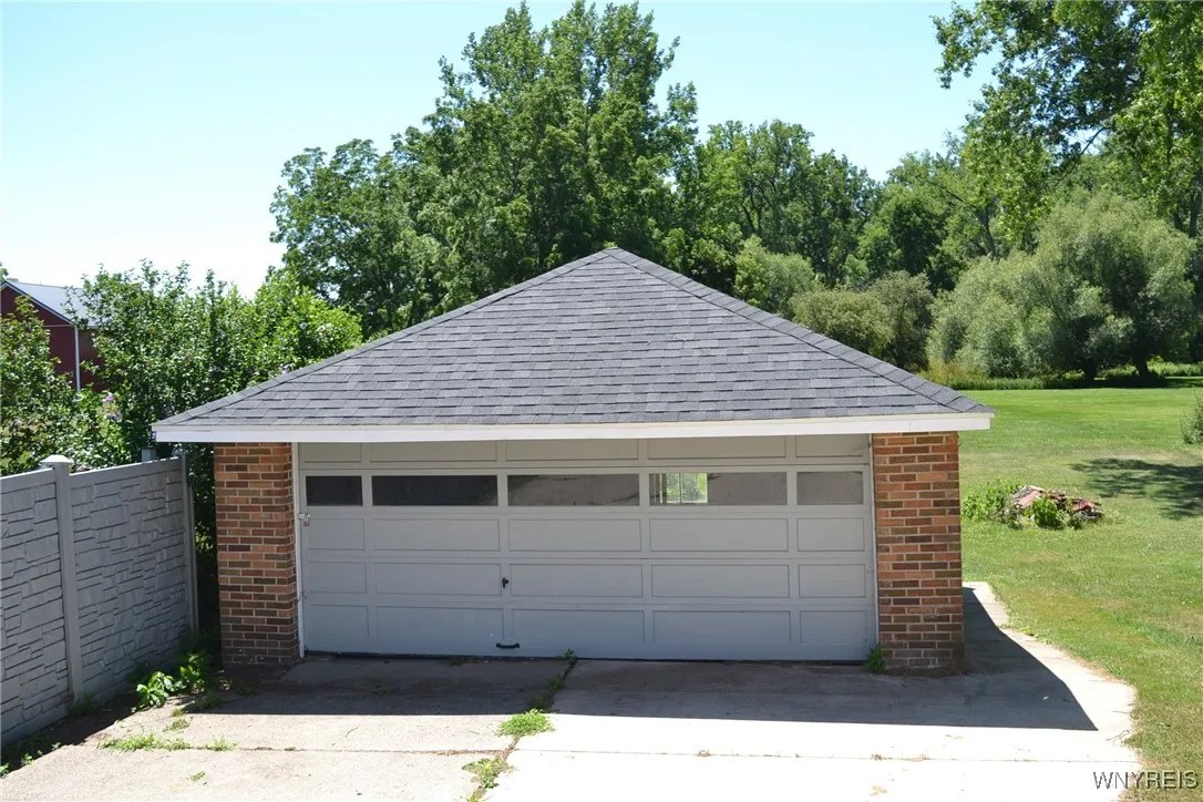 3663 Seneca Street, West Seneca, New York 14224, West Seneca, New York 14224, 3 Bedrooms Bedrooms, 6 Rooms Rooms,1 BathroomBathrooms,Residential,For Sale,3663 Seneca Street, West Seneca, New York 14224,B1625326