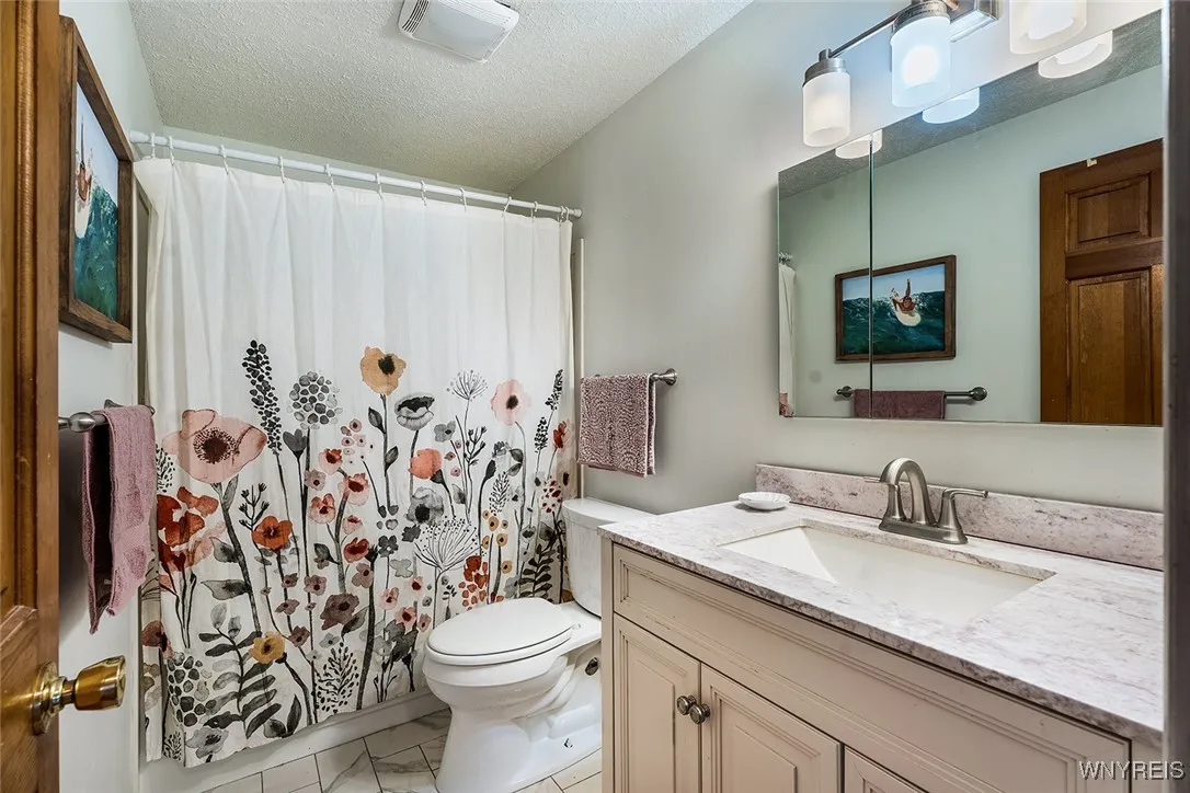 24 Sunset, Tonawanda, New York 14150, Tonawanda, New York 14150, 3 Bedrooms Bedrooms, 7 Rooms Rooms,2 BathroomsBathrooms,Residential,Closed,24 Sunset, Tonawanda, New York 14150,0,B1624860