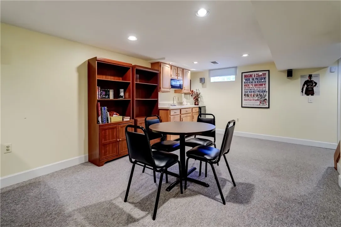 23 Edenfield Road, Penfield, New York 14526, Penfield, New York 14526, 3 Bedrooms Bedrooms, 9 Rooms Rooms,2 BathroomsBathrooms,Residential,Closed,23 Edenfield Road, Penfield, New York 14526,0,R1622526