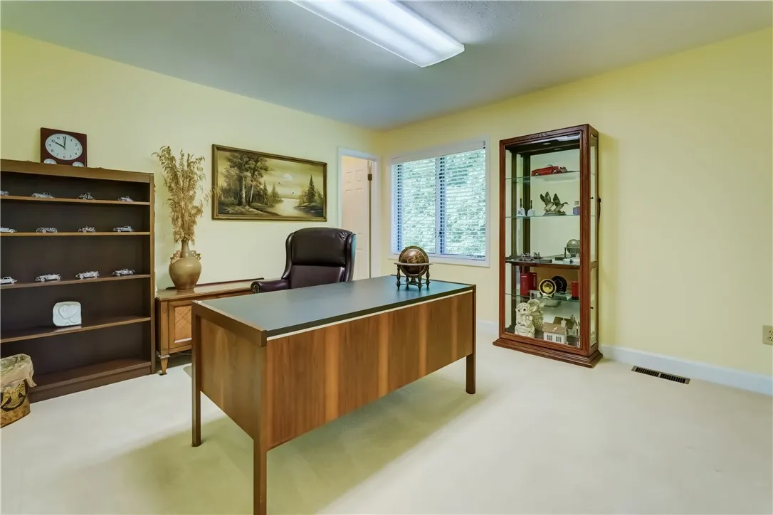 23 Edenfield Road, Penfield, New York 14526, Penfield, New York 14526, 3 Bedrooms Bedrooms, 9 Rooms Rooms,2 BathroomsBathrooms,Residential,Closed,23 Edenfield Road, Penfield, New York 14526,0,R1622526