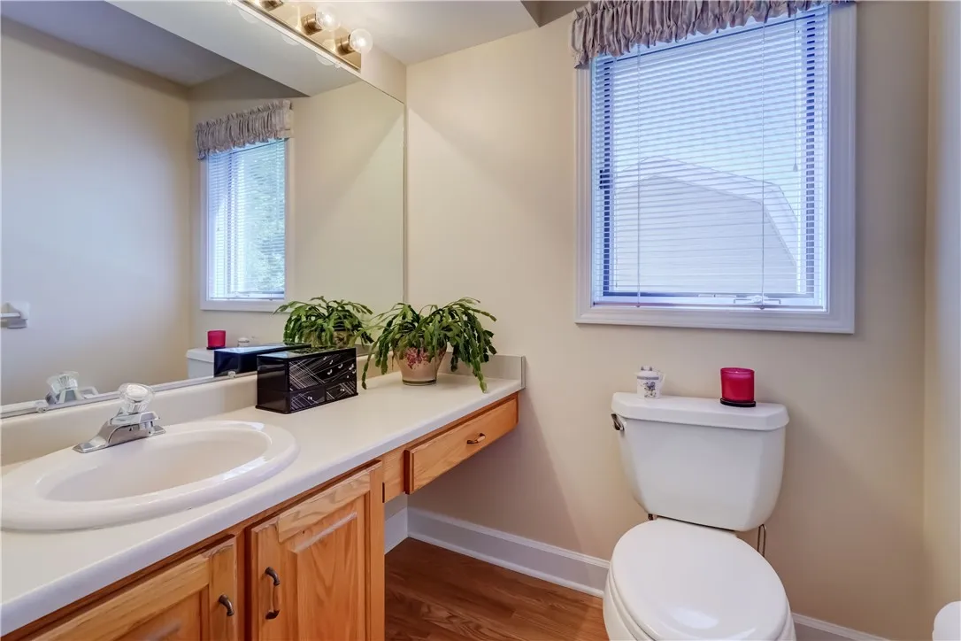 23 Edenfield Road, Penfield, New York 14526, Penfield, New York 14526, 3 Bedrooms Bedrooms, 9 Rooms Rooms,2 BathroomsBathrooms,Residential,Closed,23 Edenfield Road, Penfield, New York 14526,0,R1622526