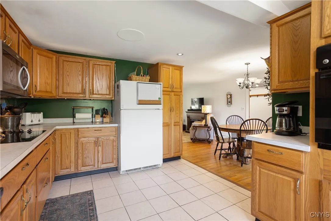 4465 Makyes Road, Onondaga, New York 13215, Onondaga, New York 13215, 3 Bedrooms Bedrooms, 8 Rooms Rooms,2 BathroomsBathrooms,Residential,Closed,4465 Makyes Road, Onondaga, New York 13215,0,S1624811