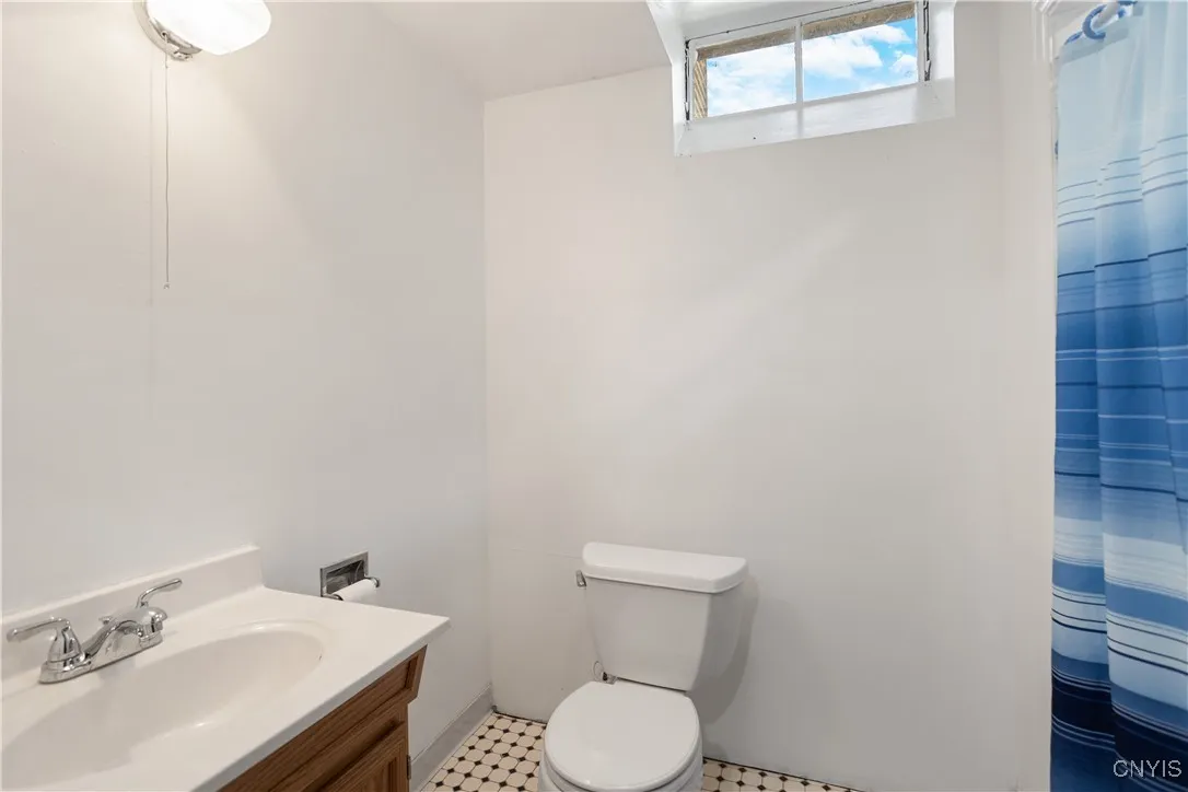 4465 Makyes Road, Onondaga, New York 13215, Onondaga, New York 13215, 3 Bedrooms Bedrooms, 8 Rooms Rooms,2 BathroomsBathrooms,Residential,Closed,4465 Makyes Road, Onondaga, New York 13215,0,S1624811