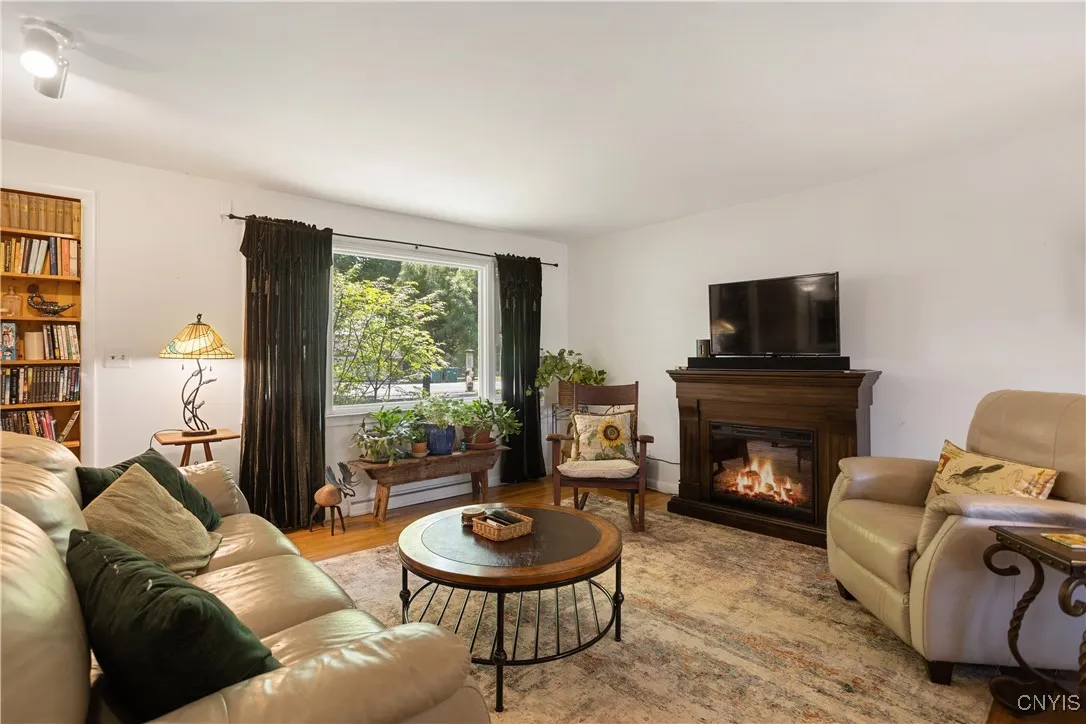 4465 Makyes Road, Onondaga, New York 13215, Onondaga, New York 13215, 3 Bedrooms Bedrooms, 8 Rooms Rooms,2 BathroomsBathrooms,Residential,Closed,4465 Makyes Road, Onondaga, New York 13215,0,S1624811