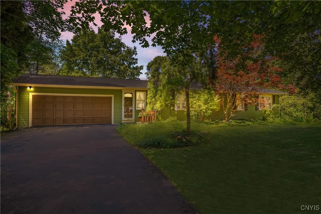 4465 Makyes Road, Onondaga, New York 13215, Onondaga, New York 13215, 3 Bedrooms Bedrooms, 8 Rooms Rooms,2 BathroomsBathrooms,Residential,Closed,4465 Makyes Road, Onondaga, New York 13215,0,S1624811