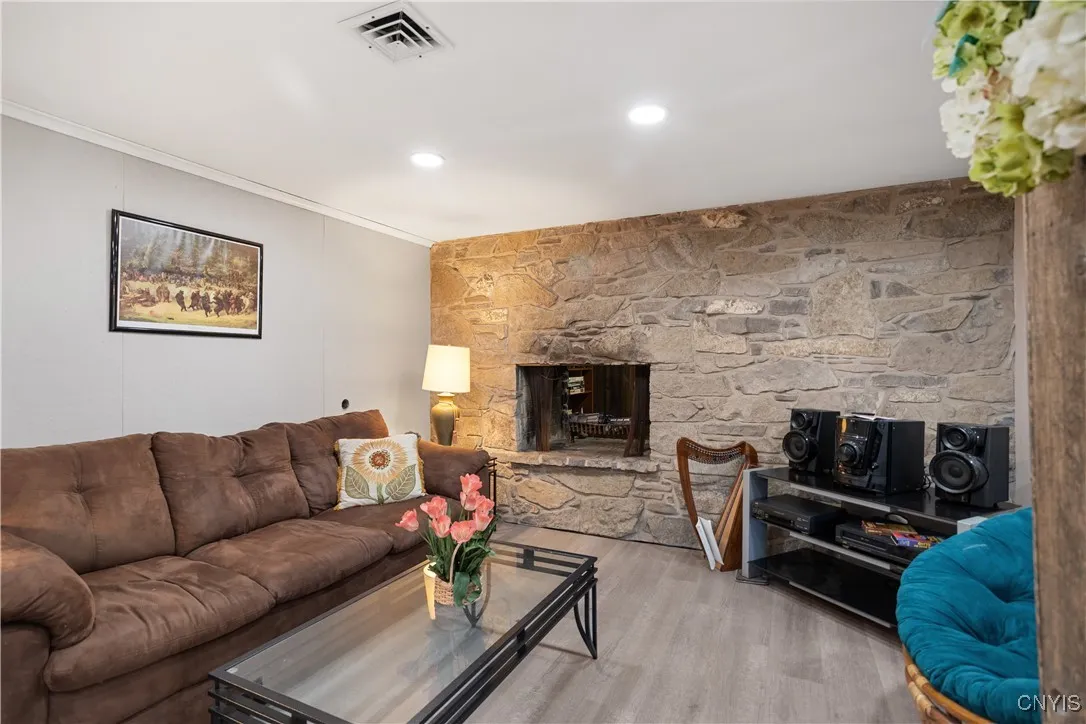 4465 Makyes Road, Onondaga, New York 13215, Onondaga, New York 13215, 3 Bedrooms Bedrooms, 8 Rooms Rooms,2 BathroomsBathrooms,Residential,Closed,4465 Makyes Road, Onondaga, New York 13215,0,S1624811