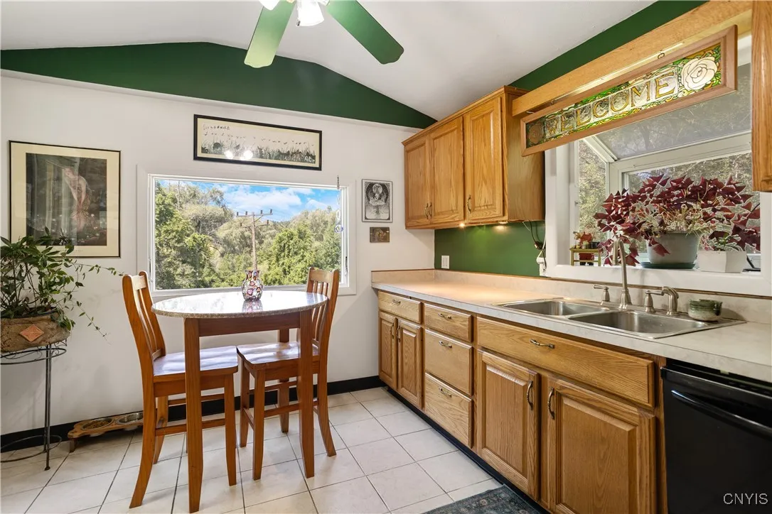 4465 Makyes Road, Onondaga, New York 13215, Onondaga, New York 13215, 3 Bedrooms Bedrooms, 8 Rooms Rooms,2 BathroomsBathrooms,Residential,Closed,4465 Makyes Road, Onondaga, New York 13215,0,S1624811