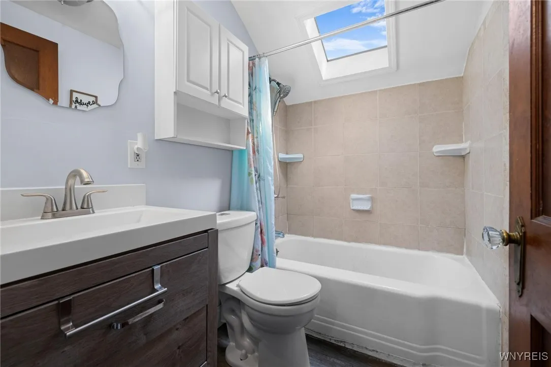 102 Onondaga Avenue, West Seneca, New York 14220, West Seneca, New York 14220, 2 Bedrooms Bedrooms, 7 Rooms Rooms,1 BathroomBathrooms,Residential,For Sale,102 Onondaga Avenue, West Seneca, New York 14220,B1625200