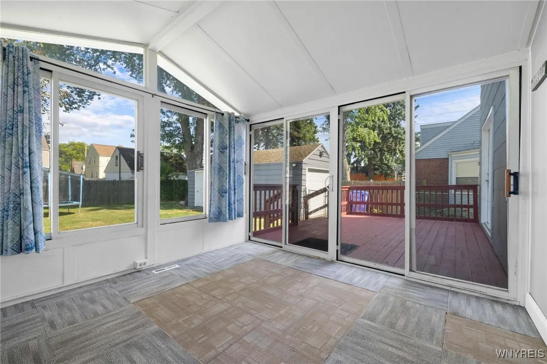 102 Onondaga Avenue, West Seneca, New York 14220, West Seneca, New York 14220, 2 Bedrooms Bedrooms, 7 Rooms Rooms,1 BathroomBathrooms,Residential,For Sale,102 Onondaga Avenue, West Seneca, New York 14220,B1625200