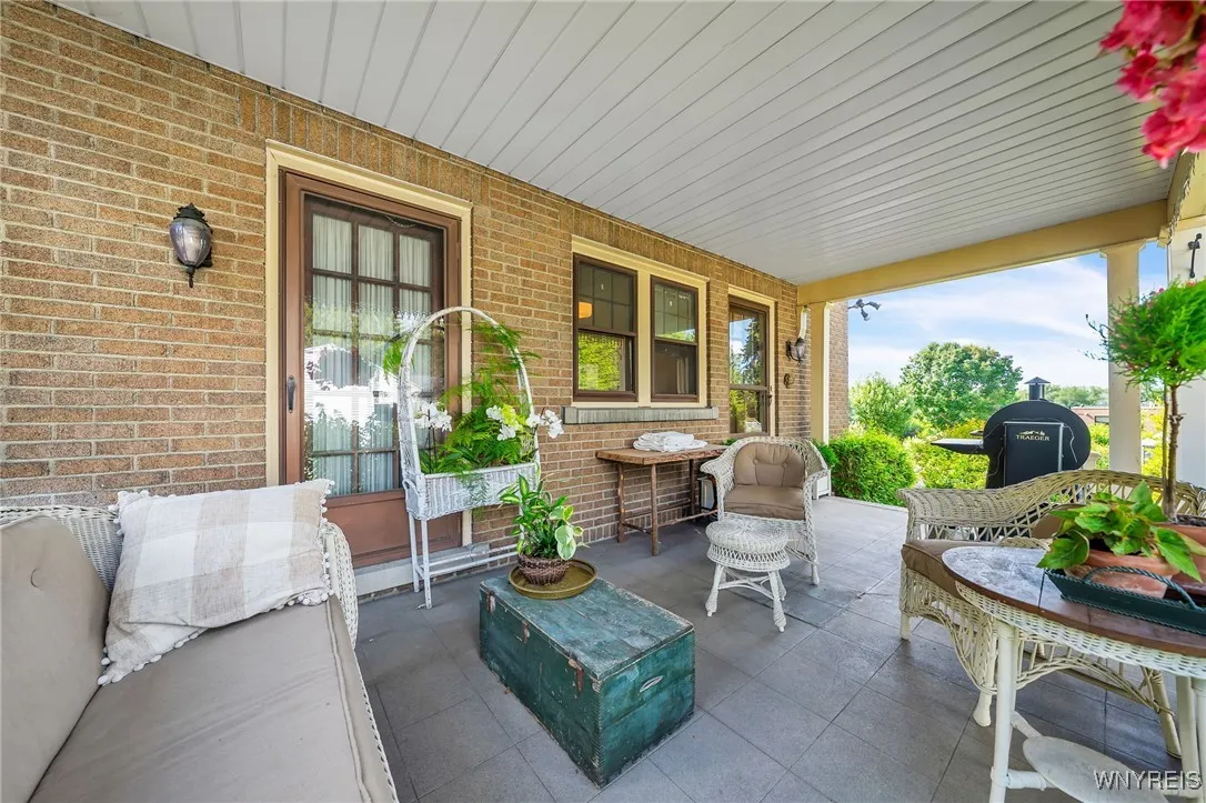 11 West Main Street, Pembroke, New York 14036, Pembroke, New York 14036, 4 Bedrooms Bedrooms, 11 Rooms Rooms,1 BathroomBathrooms,Residential,Closed,11 West Main Street, Pembroke, New York 14036,0,B1625212