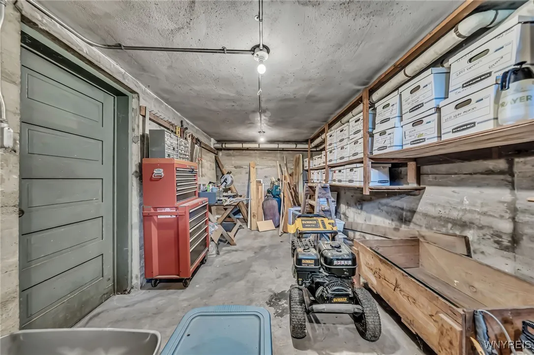 11 West Main Street, Pembroke, New York 14036, Pembroke, New York 14036, 4 Bedrooms Bedrooms, 11 Rooms Rooms,1 BathroomBathrooms,Residential,Closed,11 West Main Street, Pembroke, New York 14036,0,B1625212