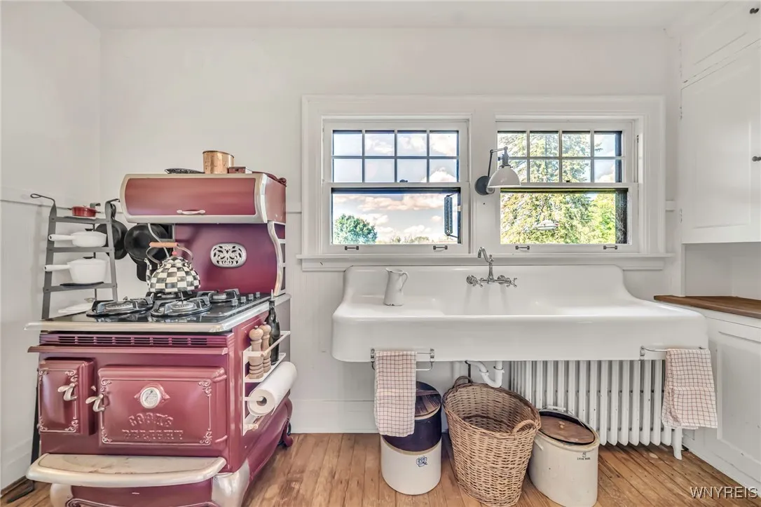 11 West Main Street, Pembroke, New York 14036, Pembroke, New York 14036, 4 Bedrooms Bedrooms, 11 Rooms Rooms,1 BathroomBathrooms,Residential,Closed,11 West Main Street, Pembroke, New York 14036,0,B1625212