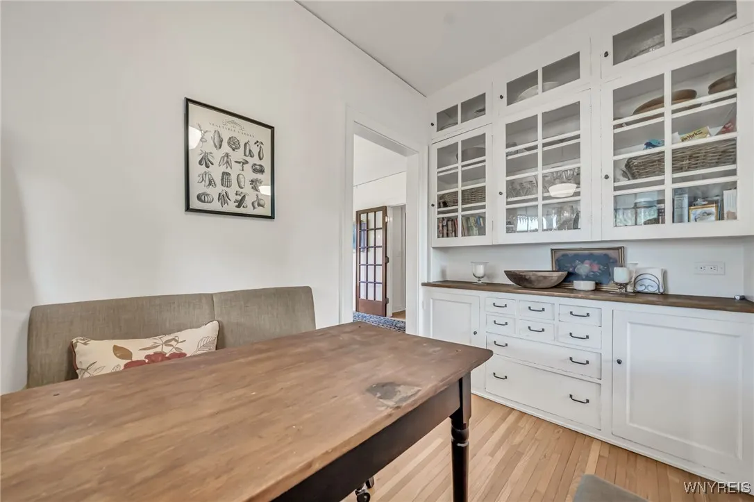 11 West Main Street, Pembroke, New York 14036, Pembroke, New York 14036, 4 Bedrooms Bedrooms, 11 Rooms Rooms,1 BathroomBathrooms,Residential,Closed,11 West Main Street, Pembroke, New York 14036,0,B1625212