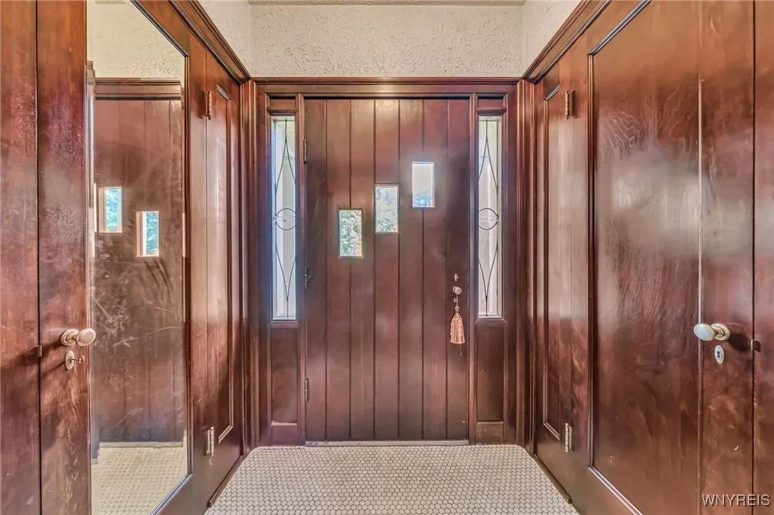 11 West Main Street, Pembroke, New York 14036, Pembroke, New York 14036, 4 Bedrooms Bedrooms, 11 Rooms Rooms,1 BathroomBathrooms,Residential,Closed,11 West Main Street, Pembroke, New York 14036,0,B1625212