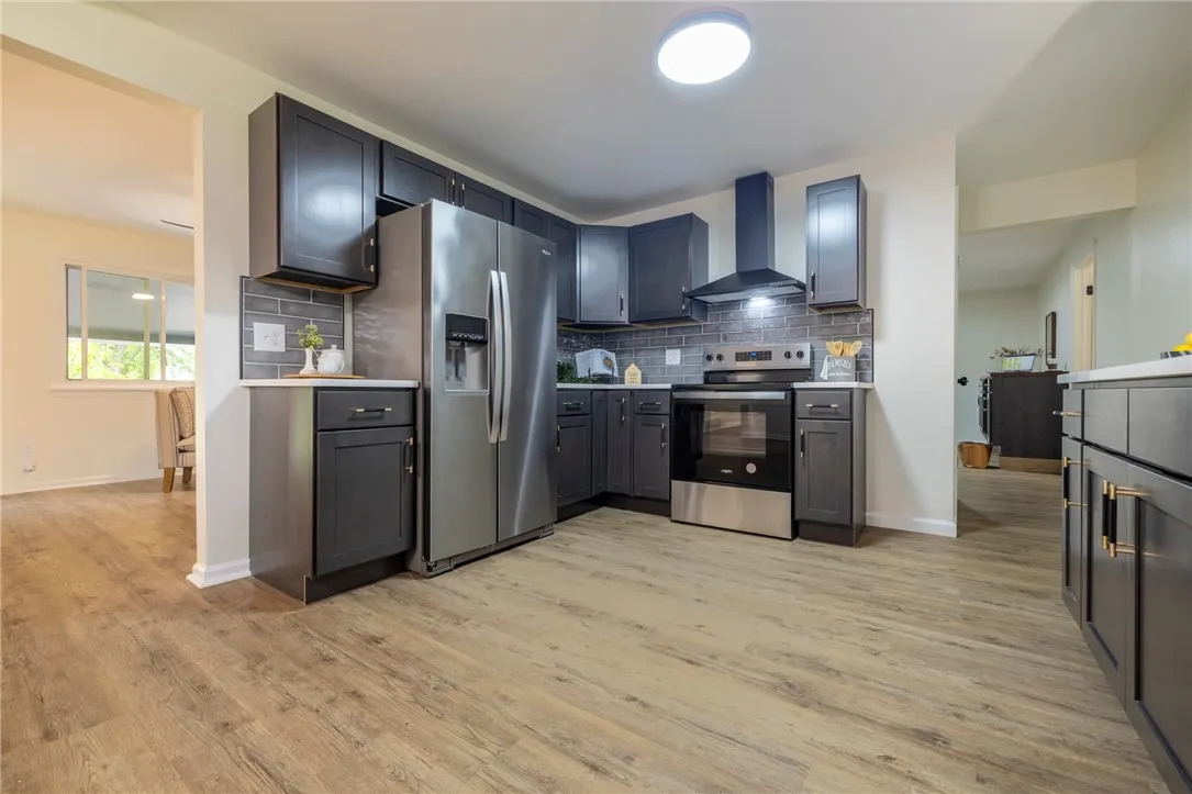 23 Kerry Park, Pittsford, New York 14534, Henrietta, New York 14534, 4 Bedrooms Bedrooms, 7 Rooms Rooms,2 BathroomsBathrooms,Residential,Closed,23 Kerry Park, Pittsford, New York 14534,0,R1625067