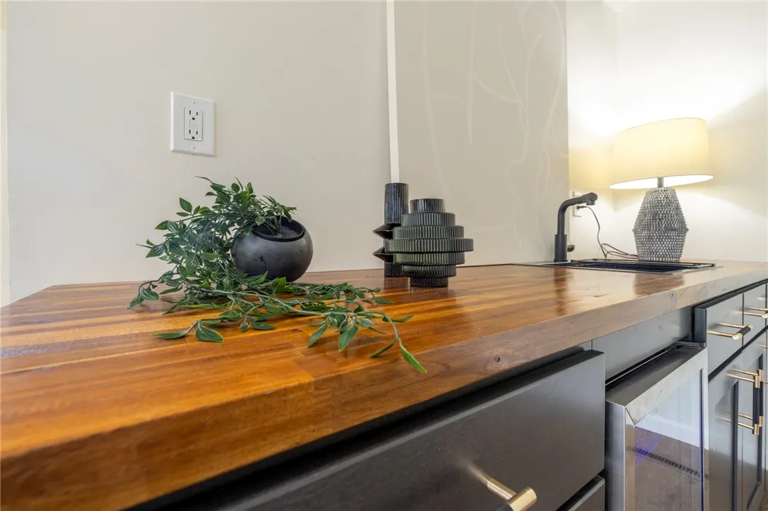 23 Kerry Park, Pittsford, New York 14534, Henrietta, New York 14534, 4 Bedrooms Bedrooms, 7 Rooms Rooms,2 BathroomsBathrooms,Residential,Closed,23 Kerry Park, Pittsford, New York 14534,0,R1625067
