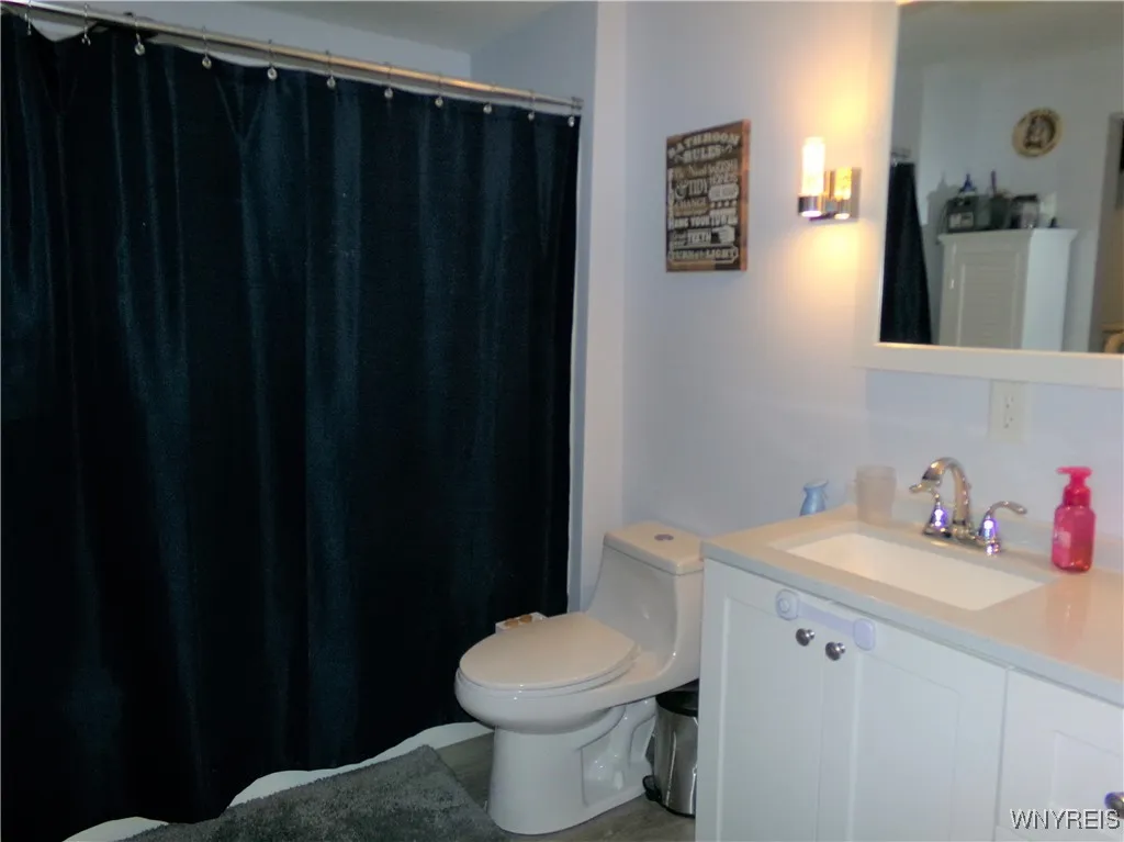 1st floor bath
