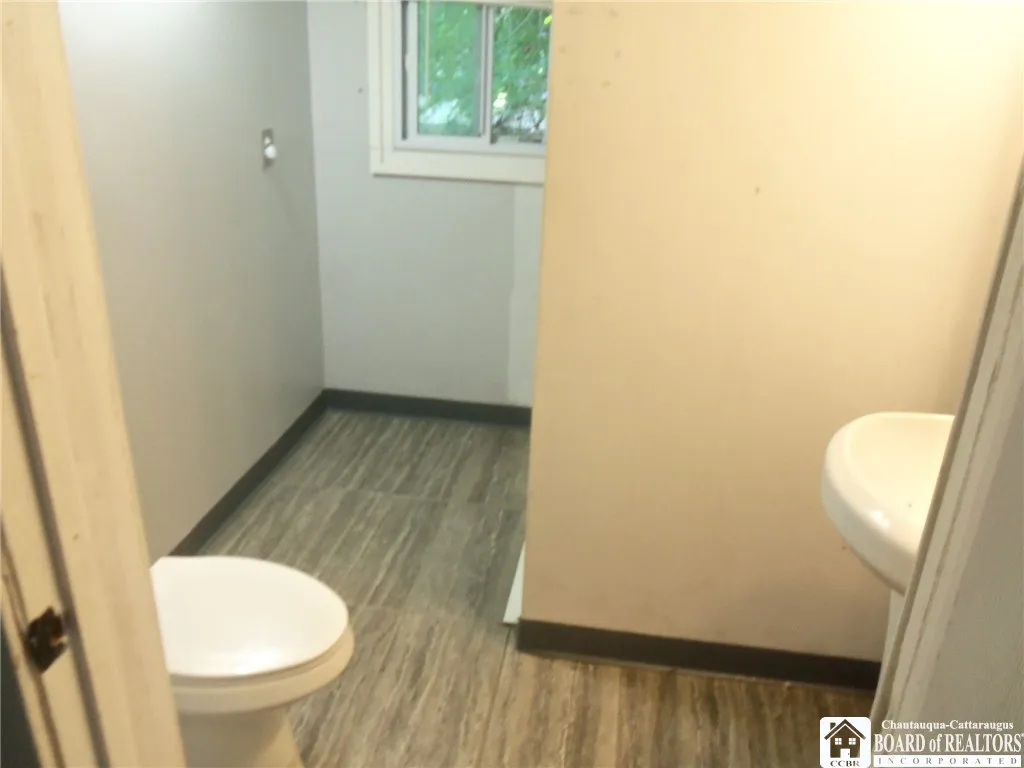139 Eagle Street, Pomfret, New York 14063, Pomfret, New York 14063, 4 Bedrooms Bedrooms, 8 Rooms Rooms,2 BathroomsBathrooms,Residential,Closed,139 Eagle Street, Pomfret, New York 14063,0,R1625366