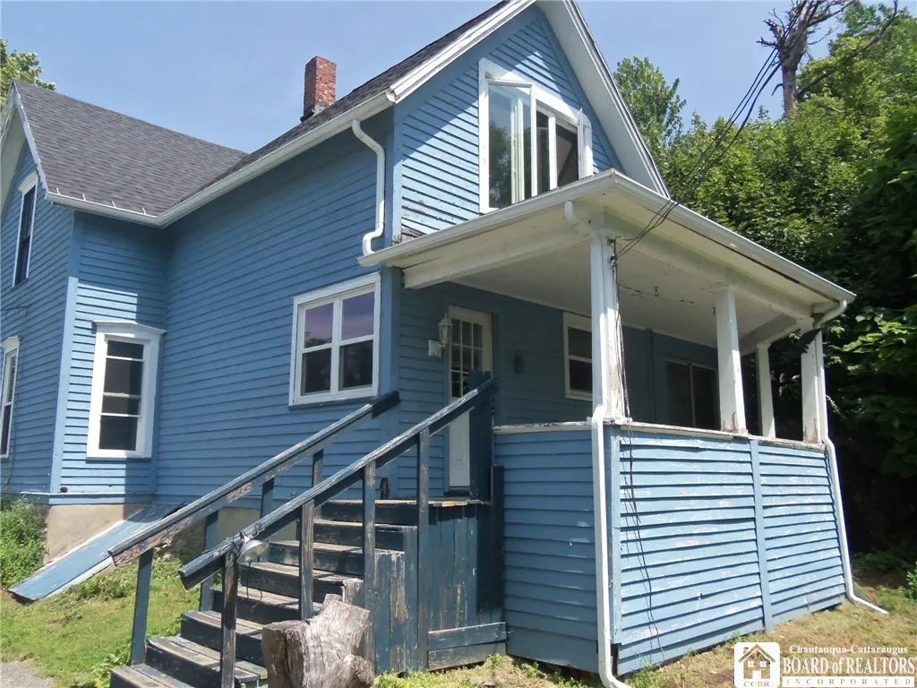 139 Eagle Street, Pomfret, New York 14063, Pomfret, New York 14063, 4 Bedrooms Bedrooms, 8 Rooms Rooms,2 BathroomsBathrooms,Residential,Closed,139 Eagle Street, Pomfret, New York 14063,0,R1625366
