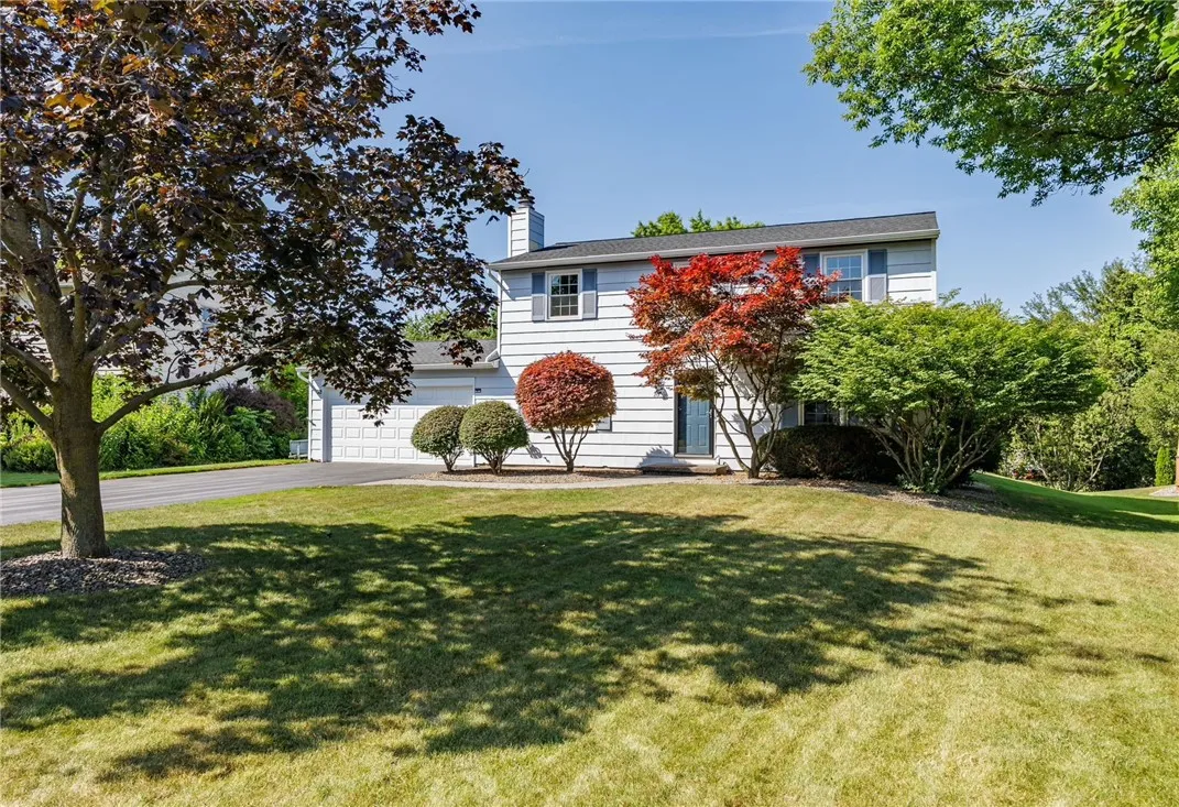20 Delemere Boulevard, Perinton, New York 14450, Perinton, New York 14450, 4 Bedrooms Bedrooms, 8 Rooms Rooms,1 BathroomBathrooms,Residential,Closed,20 Delemere Boulevard, Perinton, New York 14450,0,R1624963