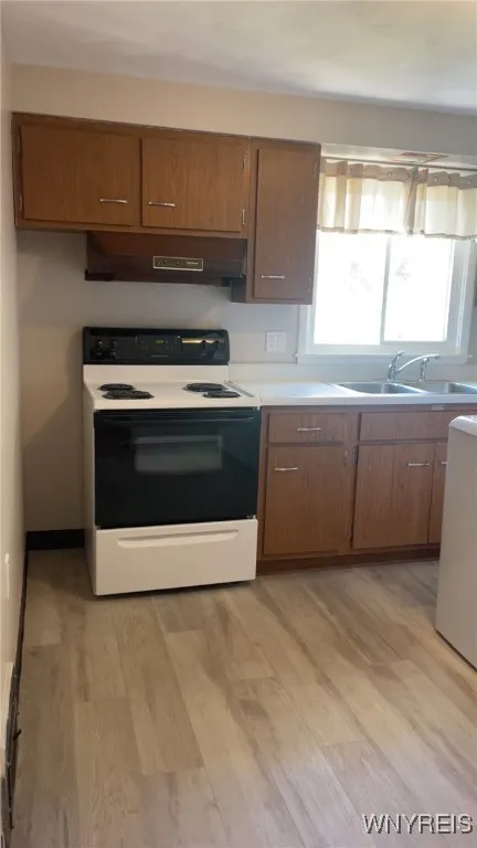 2718 Stenzel Avenue Upper, Wheatfield, New York 14, Wheatfield, New York 14120, 1 Bedroom Bedrooms, 3 Rooms Rooms,1 BathroomBathrooms,Residential Lease,Closed,2718 Stenzel Avenue Upper, Wheatfield, New York 14,0,B1625207