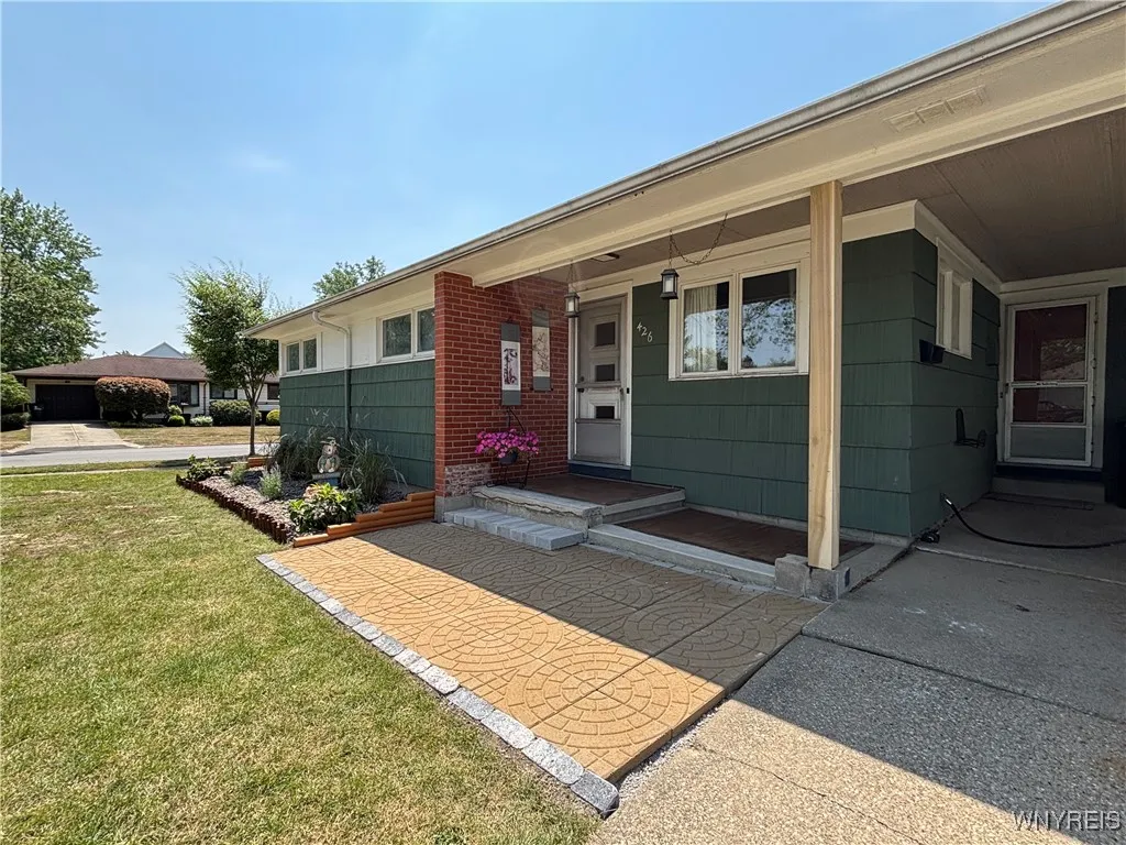 426 Woodstock Avenue, Tonawanda, New York 14150, Tonawanda, New York 14150, 3 Bedrooms Bedrooms, 6 Rooms Rooms,1 BathroomBathrooms,Residential,For Sale,426 Woodstock Avenue, Tonawanda, New York 14150,B1624763