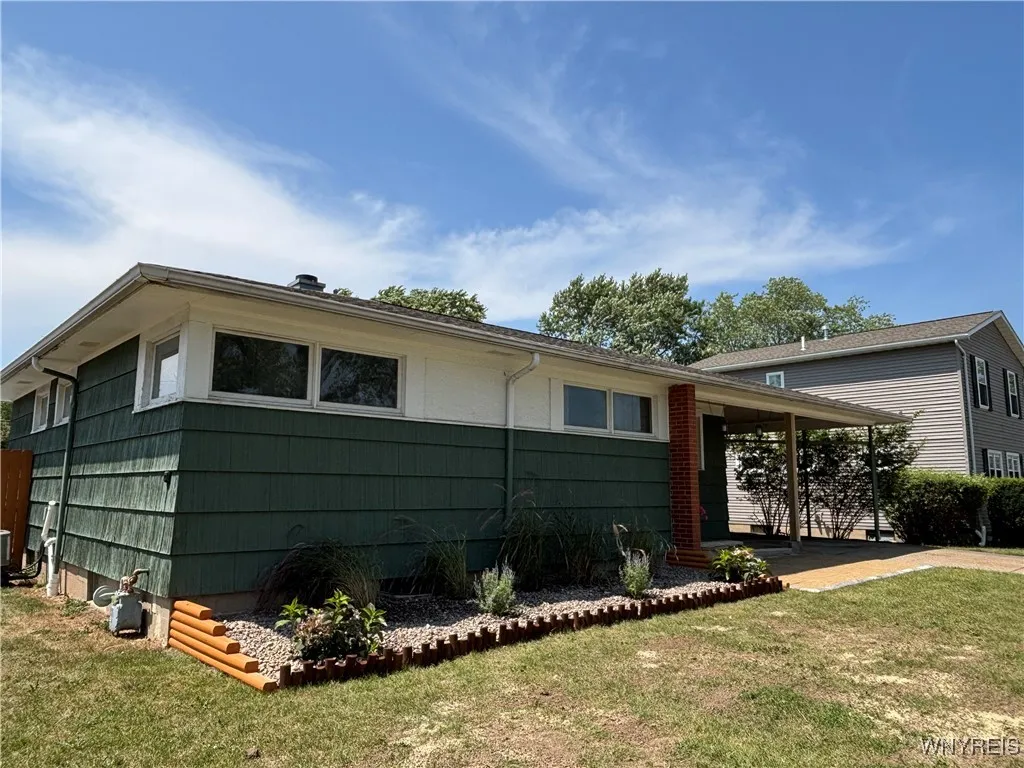 426 Woodstock Avenue, Tonawanda, New York 14150, Tonawanda, New York 14150, 3 Bedrooms Bedrooms, 6 Rooms Rooms,1 BathroomBathrooms,Residential,For Sale,426 Woodstock Avenue, Tonawanda, New York 14150,B1624763