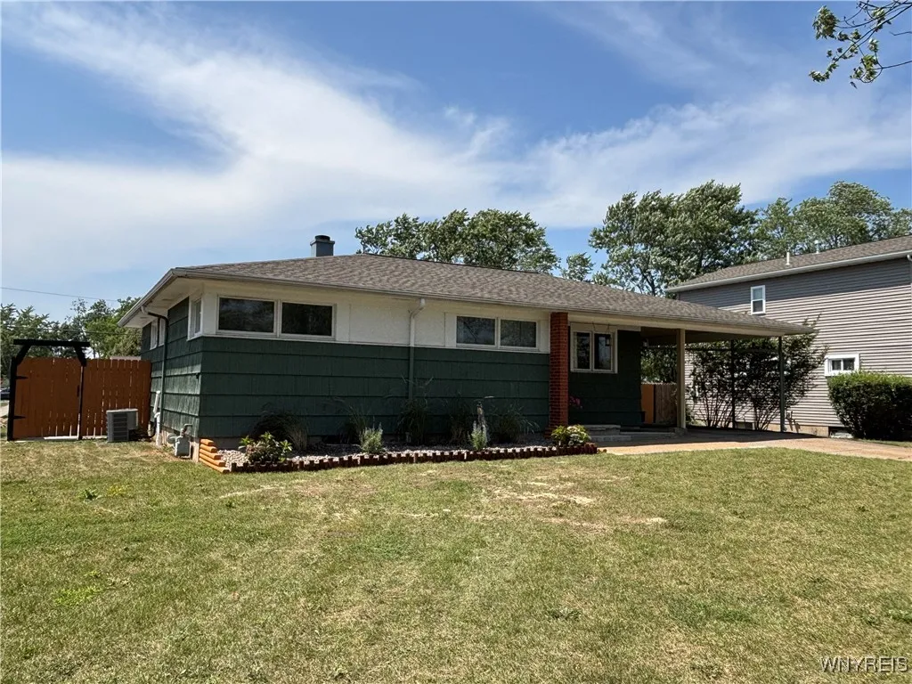 426 Woodstock Avenue, Tonawanda, New York 14150, Tonawanda, New York 14150, 3 Bedrooms Bedrooms, 6 Rooms Rooms,1 BathroomBathrooms,Residential,For Sale,426 Woodstock Avenue, Tonawanda, New York 14150,B1624763