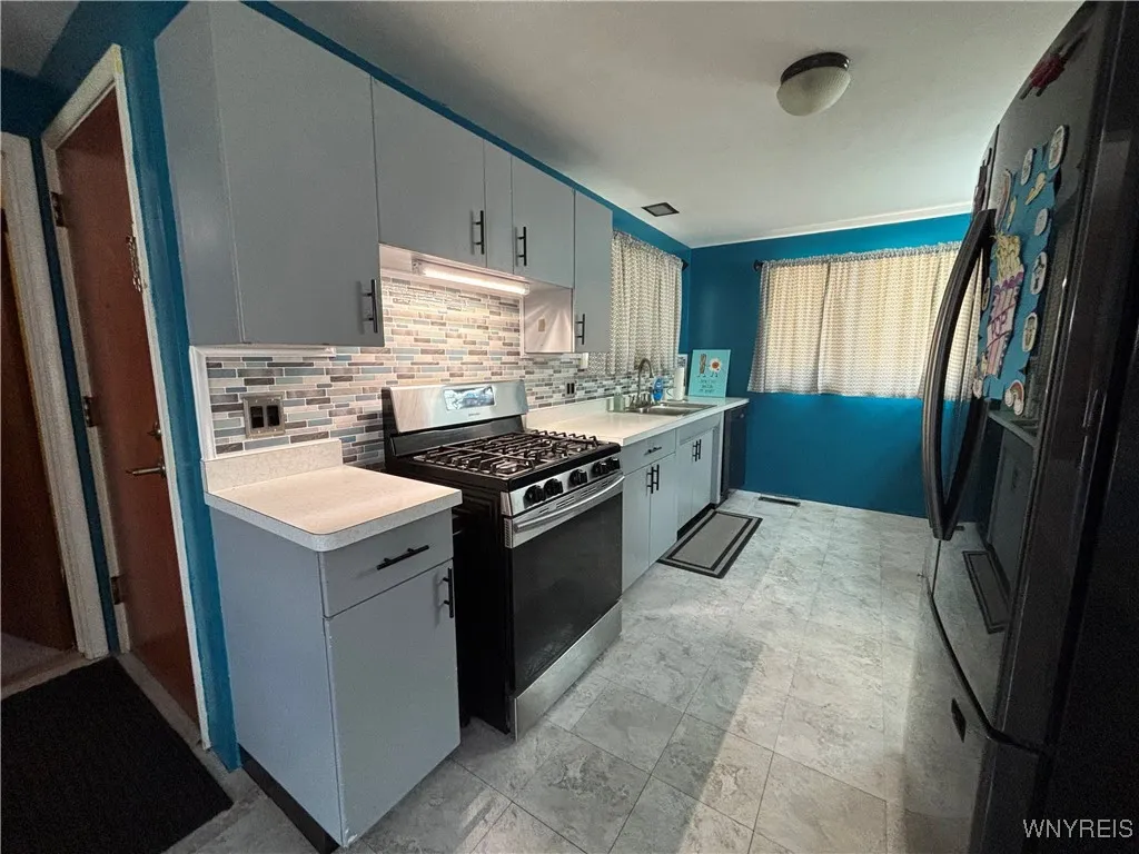 426 Woodstock Avenue, Tonawanda, New York 14150, Tonawanda, New York 14150, 3 Bedrooms Bedrooms, 6 Rooms Rooms,1 BathroomBathrooms,Residential,For Sale,426 Woodstock Avenue, Tonawanda, New York 14150,B1624763