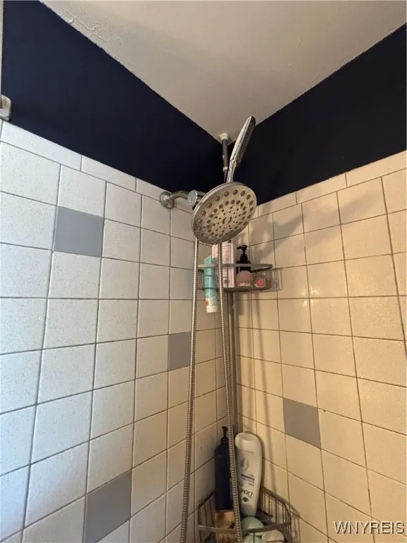 426 Woodstock Avenue, Tonawanda, New York 14150, Tonawanda, New York 14150, 3 Bedrooms Bedrooms, 6 Rooms Rooms,1 BathroomBathrooms,Residential,For Sale,426 Woodstock Avenue, Tonawanda, New York 14150,B1624763