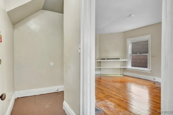 262 Breckenridge Street, Buffalo, New York 14213, Buffalo, New York 14213, 6 Bedrooms Bedrooms, ,2 BathroomsBathrooms,Residential,For Sale,262 Breckenridge Street, Buffalo, New York 14213,B1624985