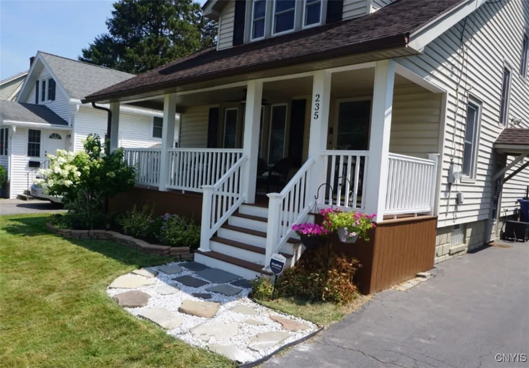 235 Homecroft Road, Syracuse, New York 13206, Syracuse, New York 13206, 3 Bedrooms Bedrooms, 7 Rooms Rooms,1 BathroomBathrooms,Residential,For Sale,235 Homecroft Road, Syracuse, New York 13206,S1624420