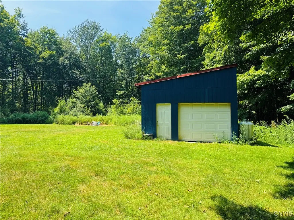 1.5 Car Garage.
