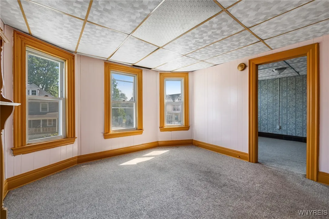 520 Woodlawn Avenue, Buffalo, New York 14208, Buffalo, New York 14208, 6 Bedrooms Bedrooms, 8 Rooms Rooms,2 BathroomsBathrooms,Residential,For Sale,520 Woodlawn Avenue, Buffalo, New York 14208,B1625318