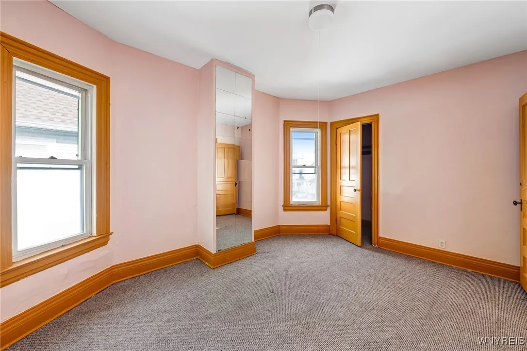 520 Woodlawn Avenue, Buffalo, New York 14208, Buffalo, New York 14208, 6 Bedrooms Bedrooms, 8 Rooms Rooms,2 BathroomsBathrooms,Residential,For Sale,520 Woodlawn Avenue, Buffalo, New York 14208,B1625318