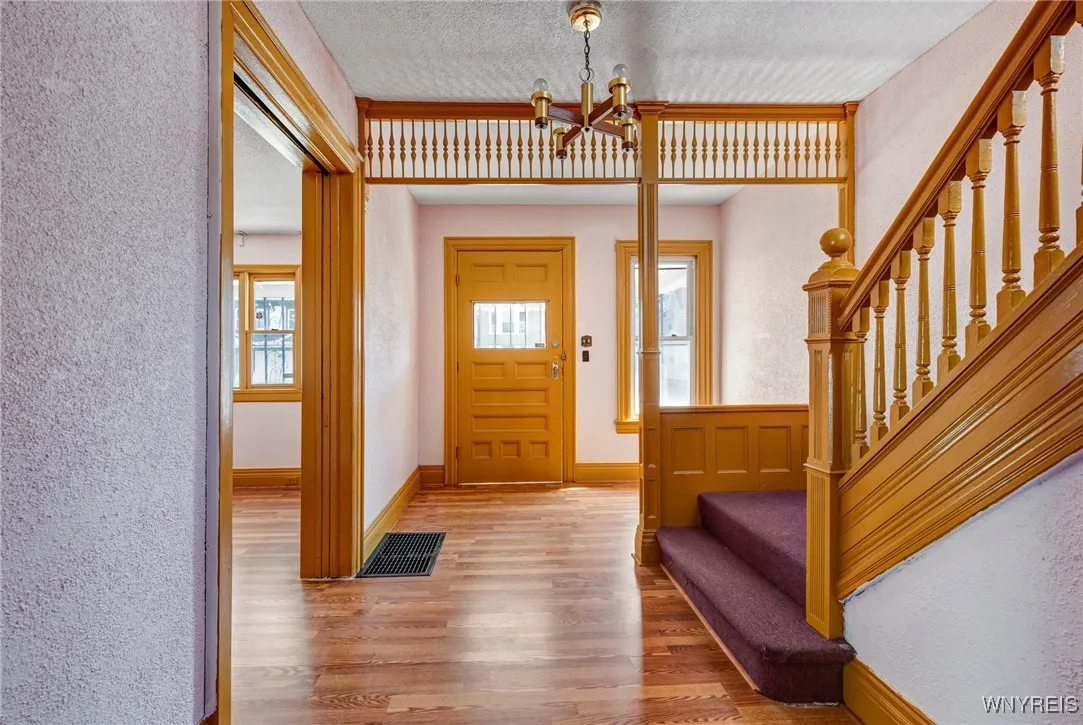 520 Woodlawn Avenue, Buffalo, New York 14208, Buffalo, New York 14208, 6 Bedrooms Bedrooms, 8 Rooms Rooms,2 BathroomsBathrooms,Residential,For Sale,520 Woodlawn Avenue, Buffalo, New York 14208,B1625318