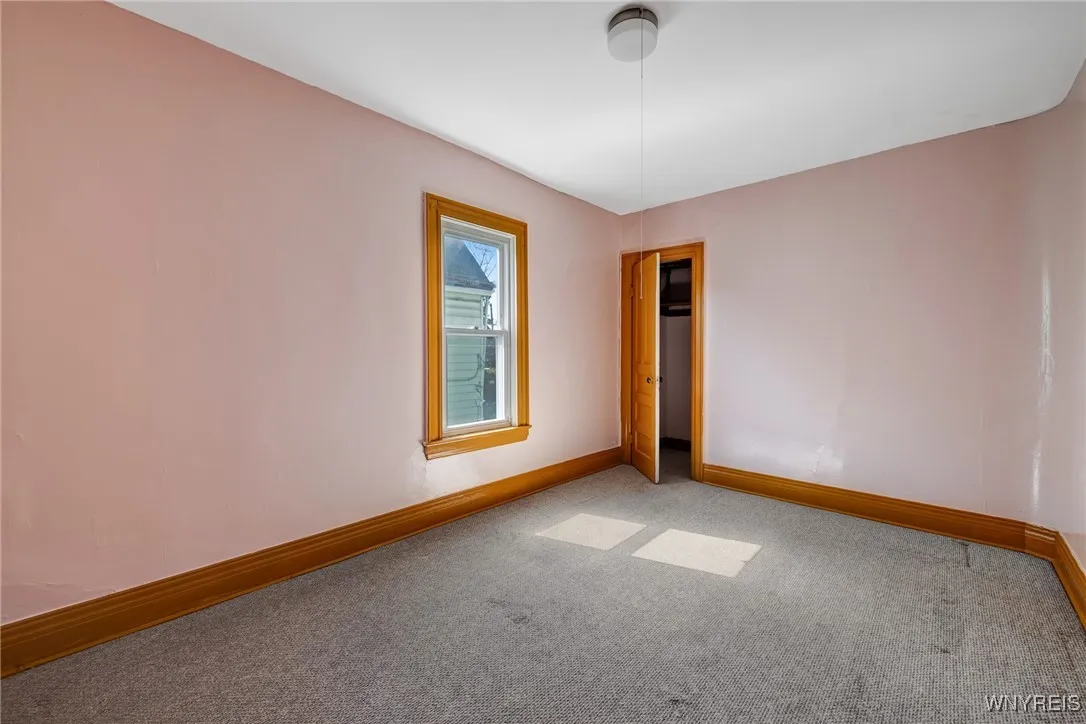 520 Woodlawn Avenue, Buffalo, New York 14208, Buffalo, New York 14208, 6 Bedrooms Bedrooms, 8 Rooms Rooms,2 BathroomsBathrooms,Residential,For Sale,520 Woodlawn Avenue, Buffalo, New York 14208,B1625318