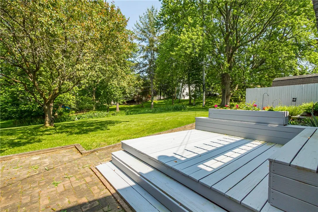 6 Wellington Circle, Perinton, New York 14450, Perinton, New York 14450, 4 Bedrooms Bedrooms, 10 Rooms Rooms,2 BathroomsBathrooms,Residential,For Sale,6 Wellington Circle, Perinton, New York 14450,R1625393