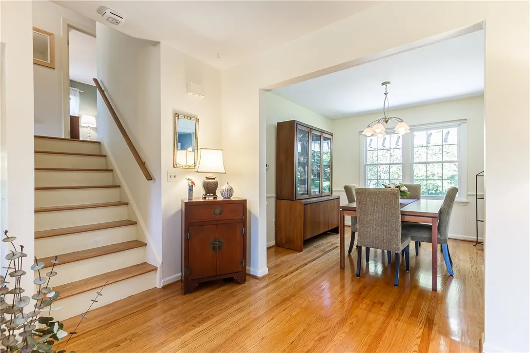 6 Wellington Circle, Perinton, New York 14450, Perinton, New York 14450, 4 Bedrooms Bedrooms, 10 Rooms Rooms,2 BathroomsBathrooms,Residential,For Sale,6 Wellington Circle, Perinton, New York 14450,R1625393
