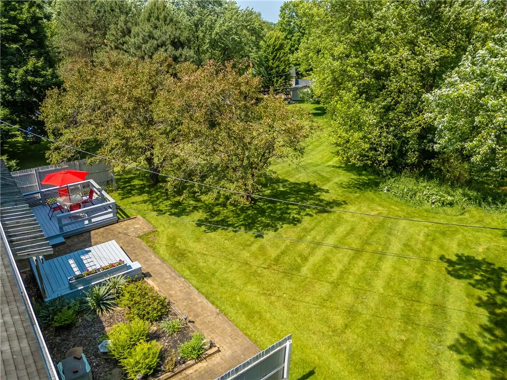 6 Wellington Circle, Perinton, New York 14450, Perinton, New York 14450, 4 Bedrooms Bedrooms, 10 Rooms Rooms,2 BathroomsBathrooms,Residential,For Sale,6 Wellington Circle, Perinton, New York 14450,R1625393