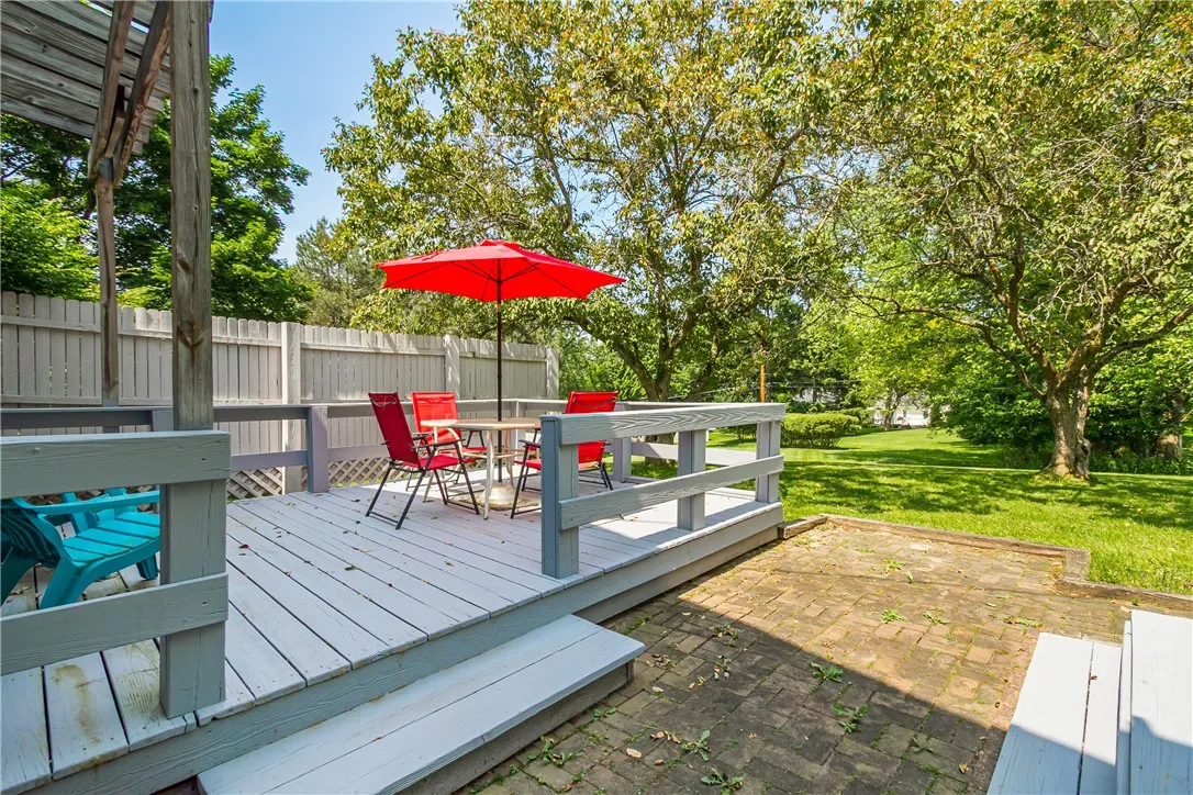6 Wellington Circle, Perinton, New York 14450, Perinton, New York 14450, 4 Bedrooms Bedrooms, 10 Rooms Rooms,2 BathroomsBathrooms,Residential,For Sale,6 Wellington Circle, Perinton, New York 14450,R1625393