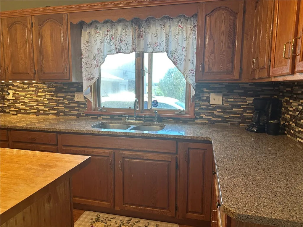 2733 Griffin Road, Riga, New York 14428, Riga, New York 14428, 2 Bedrooms Bedrooms, 6 Rooms Rooms,2 BathroomsBathrooms,Residential,Closed,2733 Griffin Road, Riga, New York 14428,0,R1625132